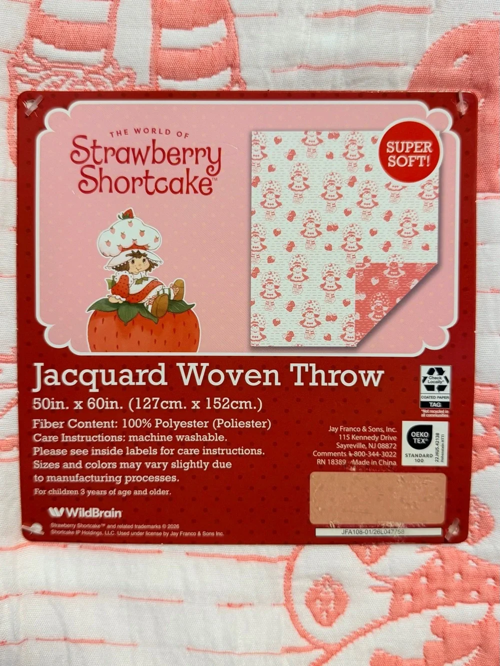Strawberry Shortcake Jacquard Woven Throw - Pink & White